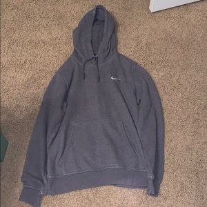 Men’s Gray Nike sweatshirt